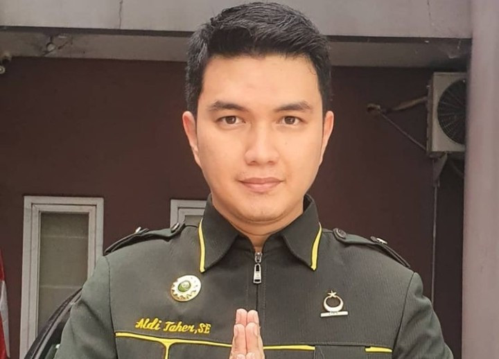 Aldi Taher Minta Dipertemukan dengan Uus di Podcast Deddy Corbuzier - Slot Informasi Online
