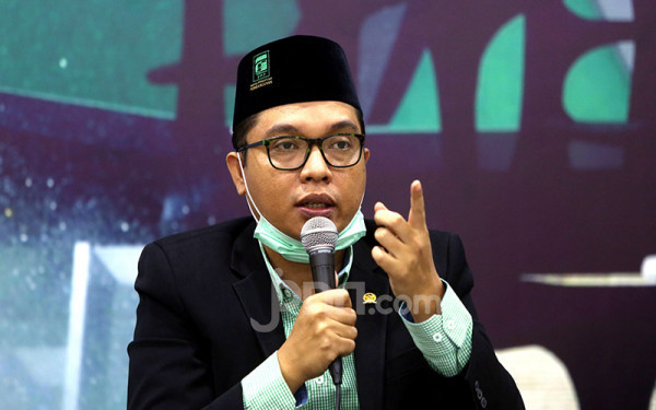 Munarman Ditahan, Awiek Sodorkan 4 Catatan - Slot Informasi Online