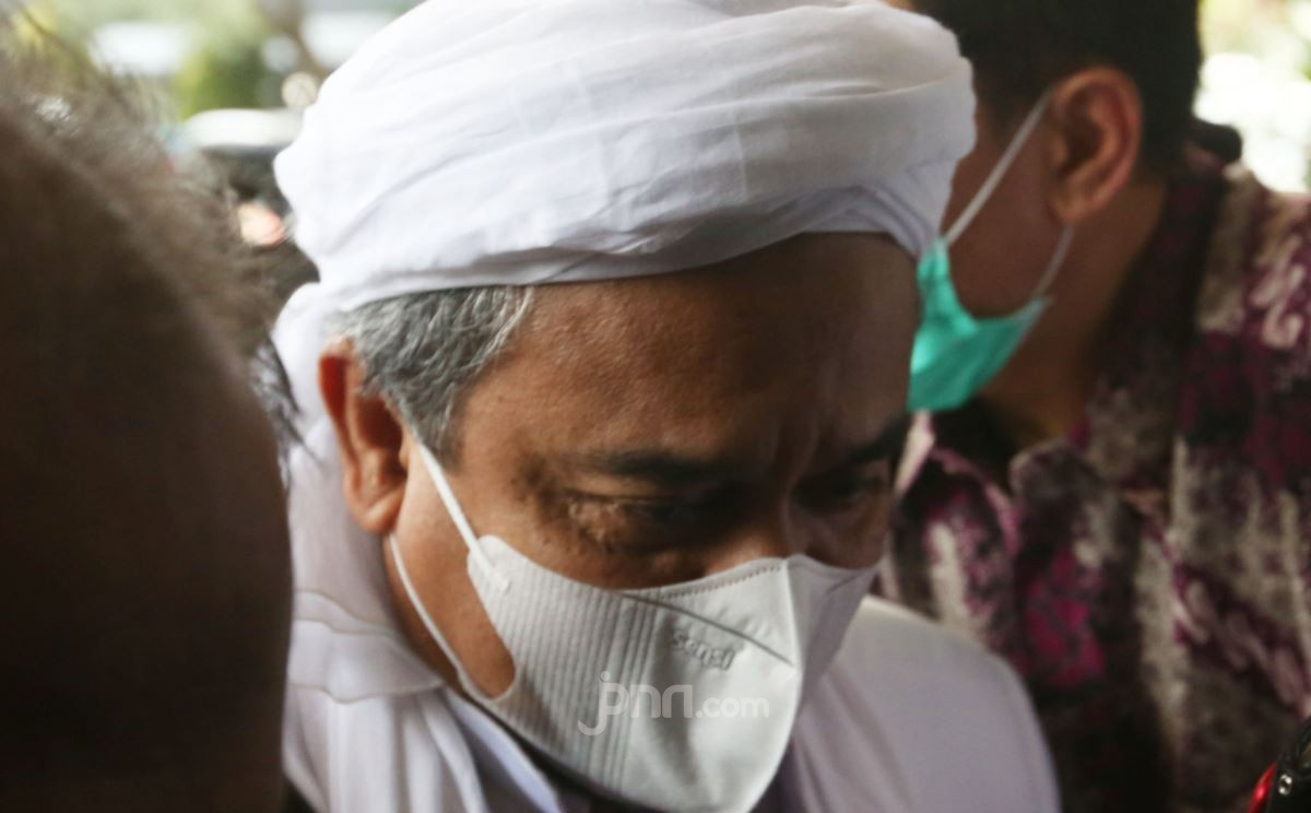 Simpatisan HRS Datang di Pengadilan, Begini Respons Azis Yanuar - Slot Informasi Online